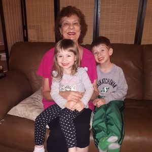 Meet your Posher, Teri